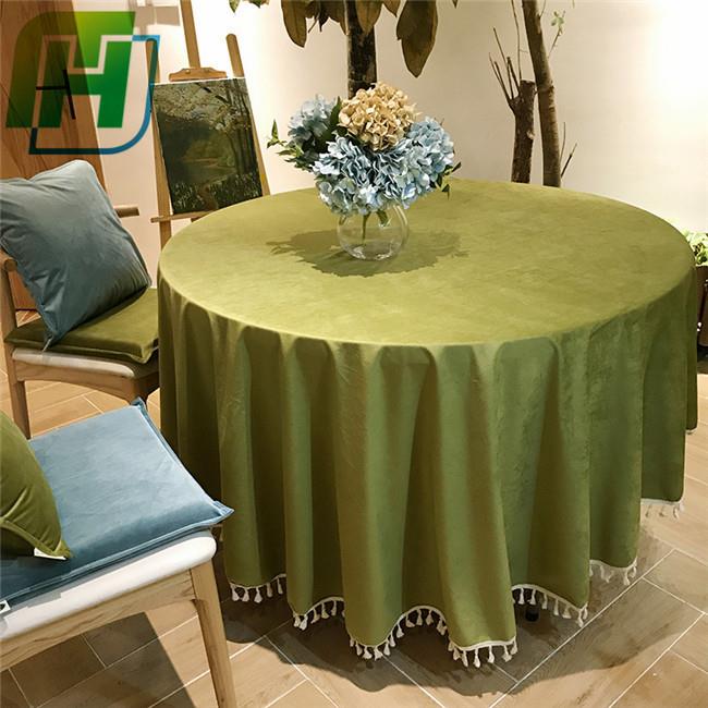 round table runner (2)